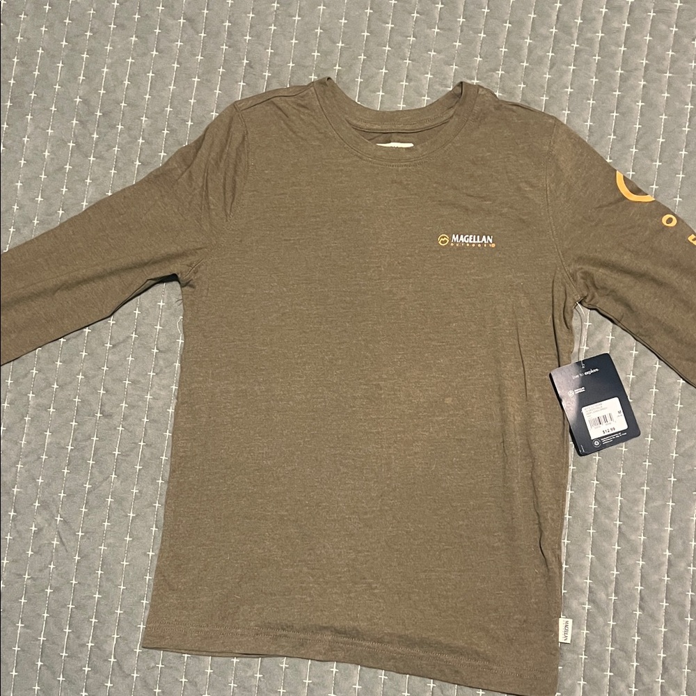 Magellan Outdoors Boy’s Green Long Sleeve Tee